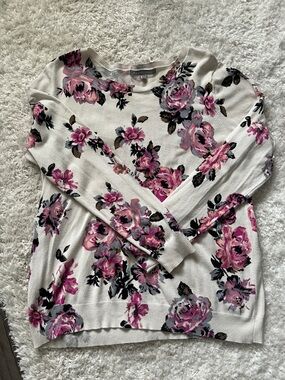 Claiborne Floral Crewneck Sweater in Cream and Pink